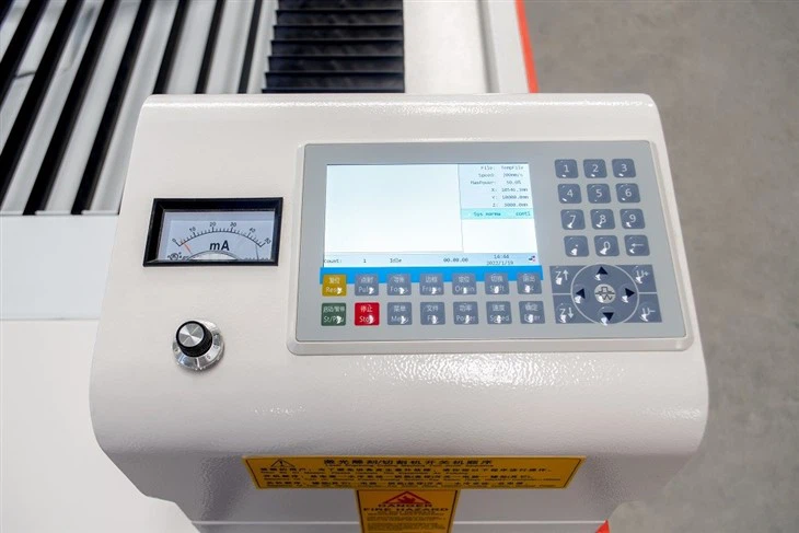 CNC CO2 Laser Cutting And Engraving Machine